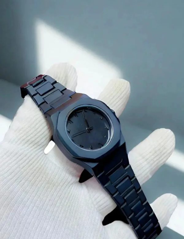 Full Black Aura Quartz Watch – Lightweight Design, With Stainless Steel